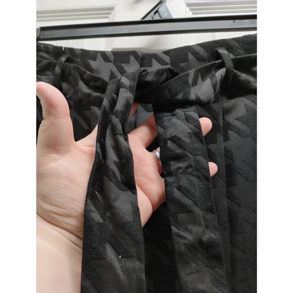 Ann Taylor NWT Size 8p Black Houndstooth Tie Waist Ankle High Rise Tapered Pants - Picture 4 of 8